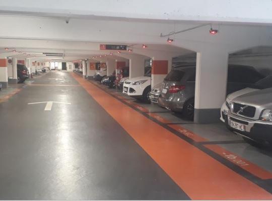 Joli Appartement Hypercentre T2, Classe Meuble De Tourisme 3 Avec Parking Gratuit Béziers Eksteriør billede